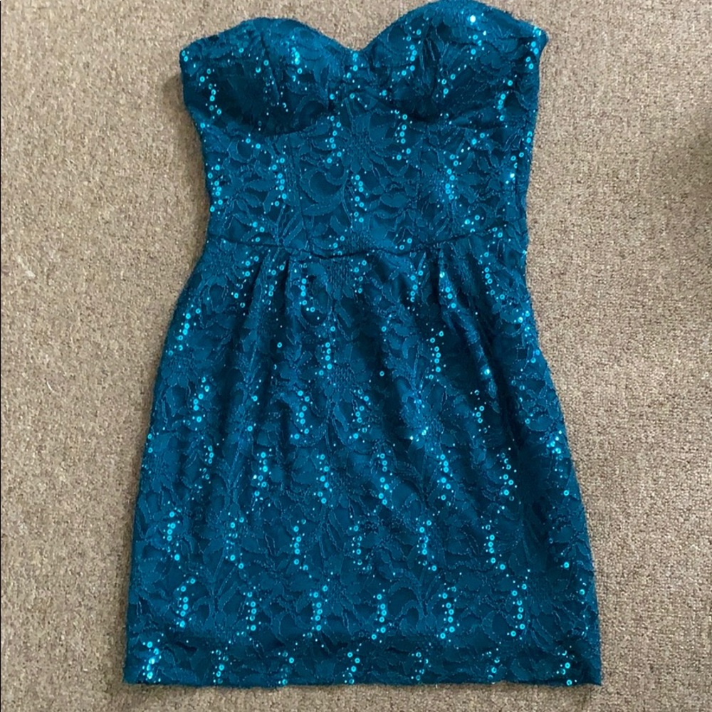 Blue strapless sparkly short dress